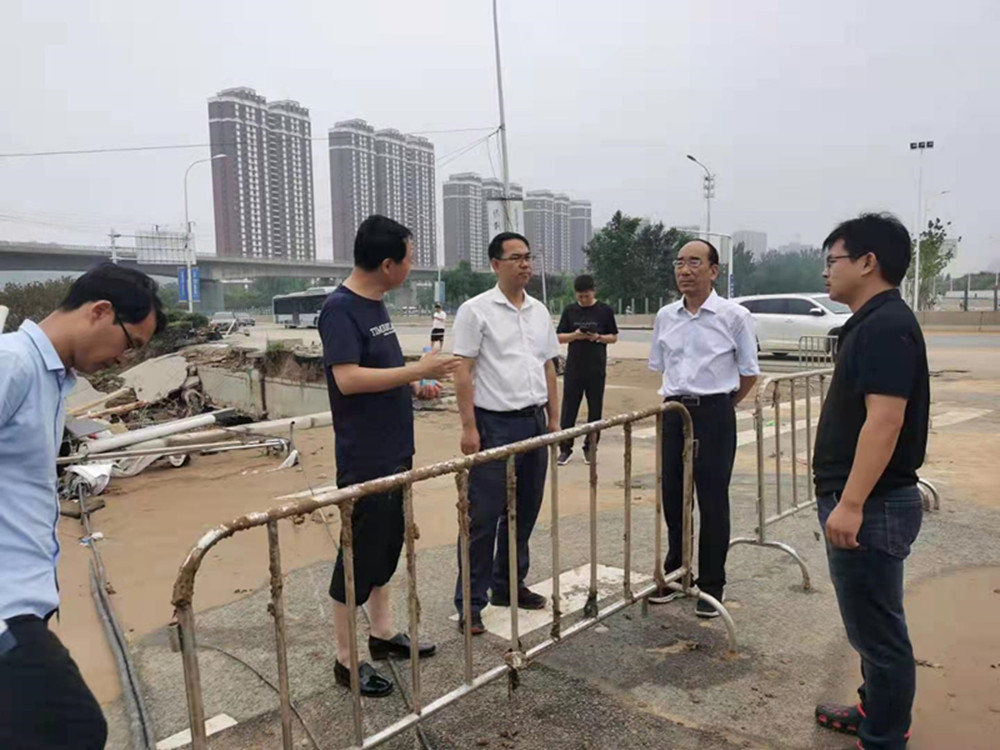 华体会体育-华体会(中国)
党委书记、董事长、总经理秦广远赴市政项目检查指导灾后恢复重建工作