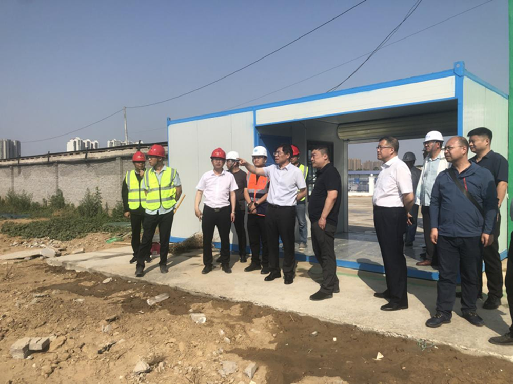 华体会体育-华体会(中国)
党委书记、董事长汪洋到侯寨新镇区安置区调研项目建设工作